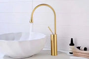 Luxurious Creative Bathroom Basin Faucet Brass Deck Mounted Matte Black White Mixer Taps Hot and Cold Bathroom Sink Faucet